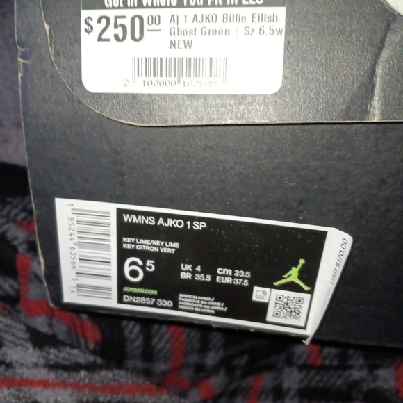 billie eilish Nike jordan 1 mid - Picture 3 of 3